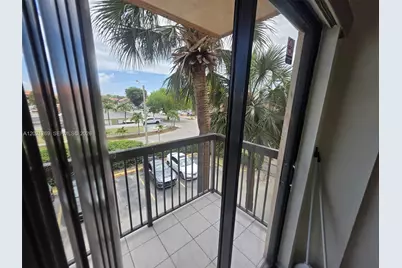 5560 W 21st Ct #308, Hialeah, FL 33016 - Photo 16
