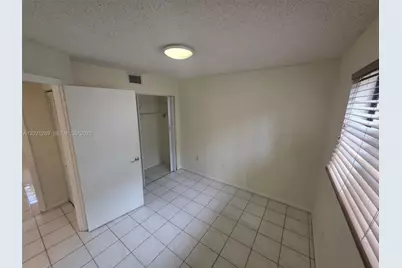 5560 W 21st Ct #308, Hialeah, FL 33016 - Photo 28