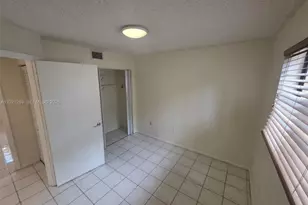 5560 W 21st Ct, Hialeah, FL 33016 - Photo 28