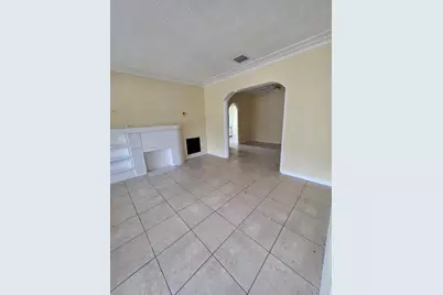 315 NW 53rd St #0, Miami, FL 33127 - Photo 8