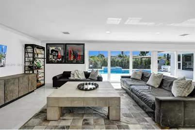 1230 Adams St, Hollywood, FL 33019 - Photo 2