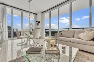 79 SW 12th St, Miami, FL 33130 - Photo 2