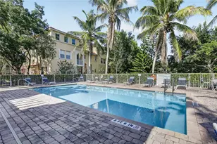 120 Jacaranda Country Club Dr, Plantation, FL 33324 - Photo 34
