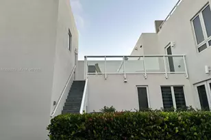 6369 NW 104th Path, Doral, FL 33178 - Photo 4