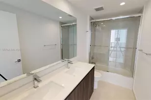 488 NE 18th St, Miami, FL 33132 - Photo 6