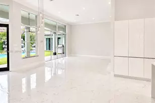 354 Mallard Rd, Weston, FL 33327 - Photo 8