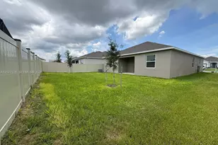366 Switchgrass Loop, Other City - In The State Of Florida, FL 34715 - Photo 34
