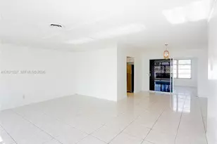 1650 NW 26th Terrace, Fort Lauderdale, FL 33311 - Photo 4