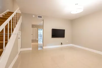 14333 Memorial Hwy #9K, Miami, FL 33161 - Photo 14