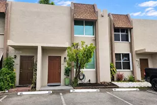14333 Memorial Hwy, Miami, FL 33161 - Photo 20
