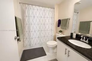 540 Brickell Key Dr, Miami, FL 33131 - Photo 6