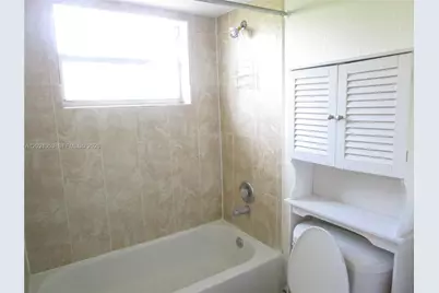 5111 W Oakland Park Blvd #301, Lauderdale Lakes, FL 33313 - Photo 26