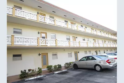5111 W Oakland Park Blvd #301, Lauderdale Lakes, FL 33313 - Photo 1