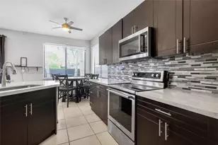 8892 NW 167th St, Miami Lakes, FL 33018 - Photo 40