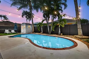 8892 NW 167th St, Miami Lakes, FL 33018 - Photo 54