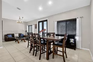 8892 NW 167th St, Miami Lakes, FL 33018 - Photo 16