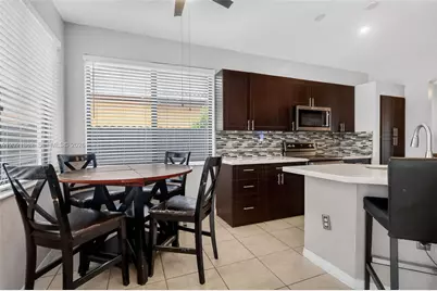 8892 NW 167th St, Miami Lakes, FL 33018 - Photo 44