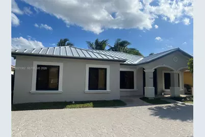 8892 NW 167th St, Miami Lakes, FL 33018 - Photo 2