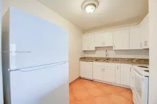 2500 NE 135th St, North Miami, FL 33181 - Photo 18