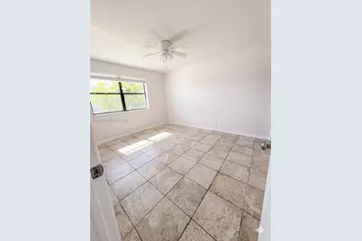 10046 Winding Lake Rd #204, Sunrise, FL 33351 - Photo 6