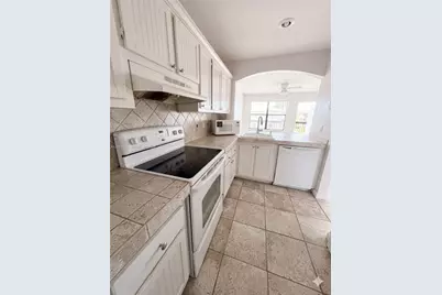 10046 Winding Lake Rd #204, Sunrise, FL 33351 - Photo 1