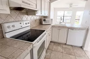 10046 Winding Lake Rd, Sunrise, FL 33351 - Photo 1