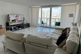 100 Bayview Dr, Sunny Isles Beach, FL 33160 - Photo 4