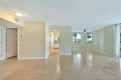 5900 Collins Ave #408, Miami Beach, FL 33140 - Photo 6
