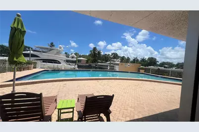 2020 NE 135th St #310, North Miami, FL 33181 - Photo 2
