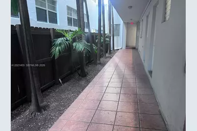 528 Meridian Ave #503, Miami Beach, FL 33139 - Photo 1