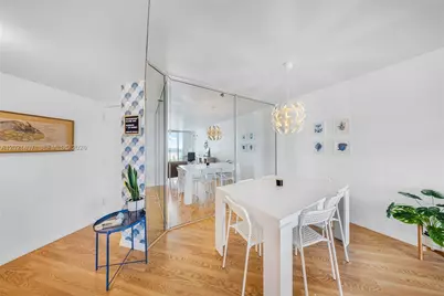 5880 Collins Ave #1007, Miami Beach, FL 33140 - Photo 14