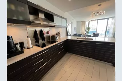 200 Biscayne Boulevard Way #5004, Miami, FL 33131 - Photo 12
