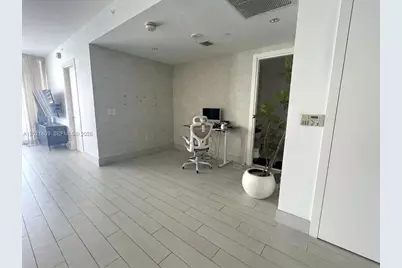 200 Biscayne Boulevard Way #5004, Miami, FL 33131 - Photo 14
