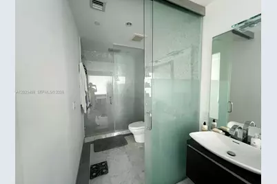 200 Biscayne Boulevard Way #5004, Miami, FL 33131 - Photo 20