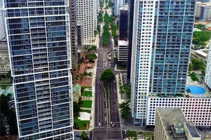 200 Biscayne Blvd Way, Miami, FL 33131 - Photo 4