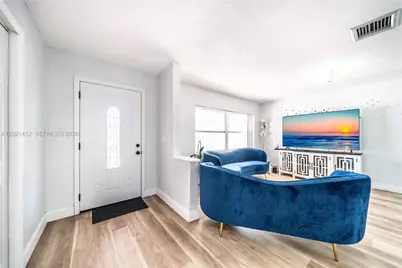 4360 NW 32nd Ct, Lauderdale Lakes, FL 33319 - Photo 8