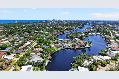 2433 Middle River Dr, Fort Lauderdale, FL 33305 - Photo 14