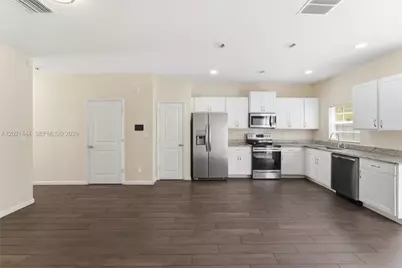 4032 NW 11th St #4032, Lauderhill, FL 33313 - Photo 10