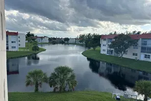 2831 E Sunrise Lakes Dr, Sunrise, FL 33322 - Photo 18