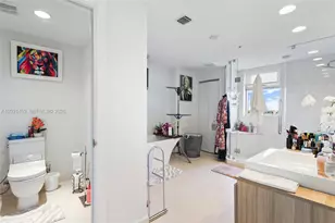 17301 Biscayne Blvd, North Miami Beach, FL 33160 - Photo 16