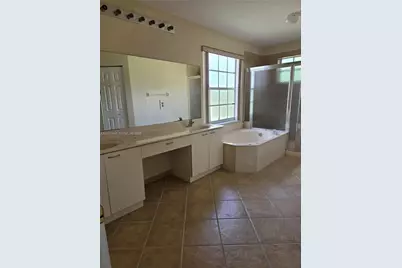 2221 Sloane Pl, Wellington, FL 33414 - Photo 4
