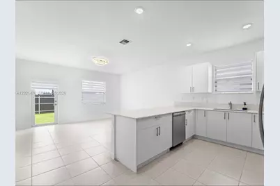 14884 SW 162nd St, Miami, FL 33187 - Photo 8