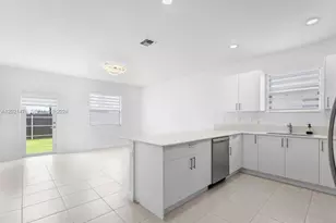 14884 SW 162nd St, Miami, FL 33187 - Photo 8