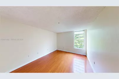 8860 Fontainebleau Blvd #405, Miami, FL 33172 - Photo 10