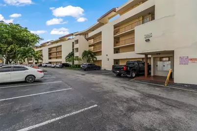 8860 Fontainebleau Blvd #405, Miami, FL 33172 - Photo 20