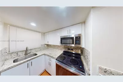 8860 Fontainebleau Blvd #405, Miami, FL 33172 - Photo 8