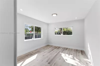8910 NE 9th Ct, Miami, FL 33138 - Photo 14