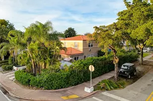400 Cadima Ave, Coral Gables, FL 33134 - Photo 22
