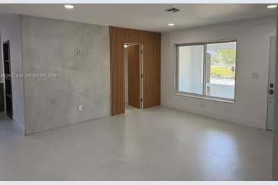 840 NW 67th St, Miami, FL 33150 - Photo 16