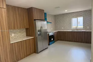 840 NW 67th St, Miami, FL 33150 - Photo 10